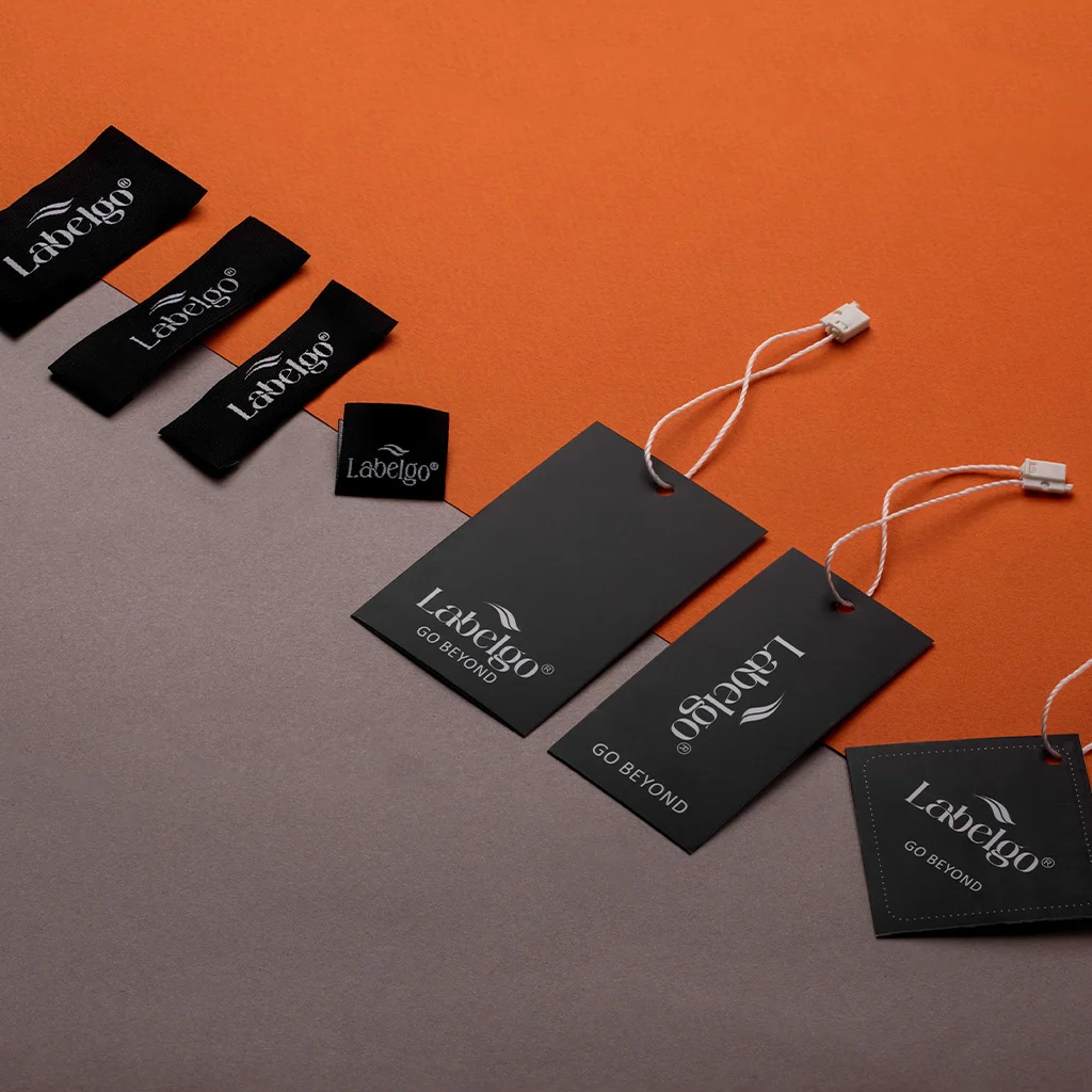 Etiquetas Colgantes – Colección Negro Mate fabricado por LabelGo