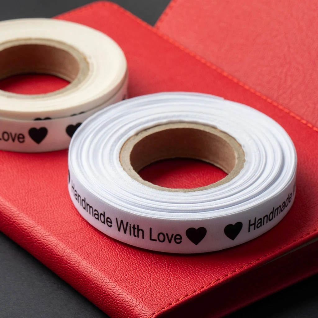 Rollos de Etiquetas Textiles Impresas Personalizadas fabricado por LabelGo